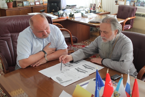 Епископ Василий встретился с главой МО «Город Коряжма» Валерием Елезовым