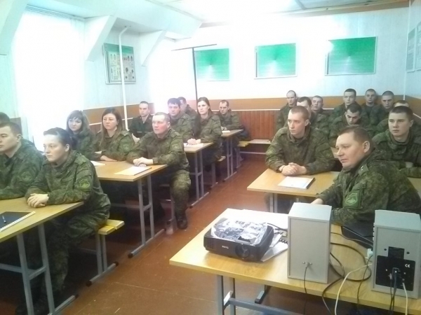 Московский миссионер Василий Яцкин выступил в воинской части п. Савватия
