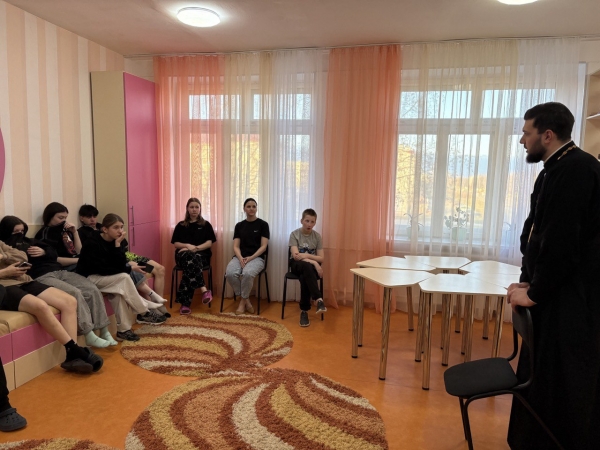 Руководитель отдела образования Котласской епархии посетил Коряжемский детский дом-школу