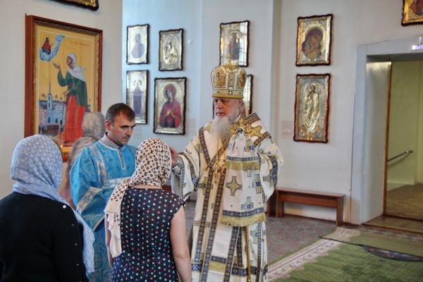 Епископ Василий совершил Всенощное бдение накануне недели 12-й по Пятидесятнице