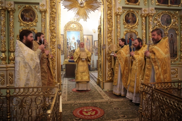 В день памяти апостола Андрея Первозванного епископ Василий совершил Божественную литургию в Коряжме