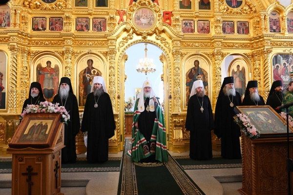 Епископ Василий сослужил Святейшему Патриарху Кириллу Божественную литургию на Соловках