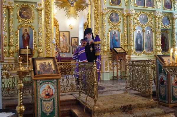 Накануне дня памяти прп. Иоанна Лествичника епископ Василий совершил Всенощное бдение 