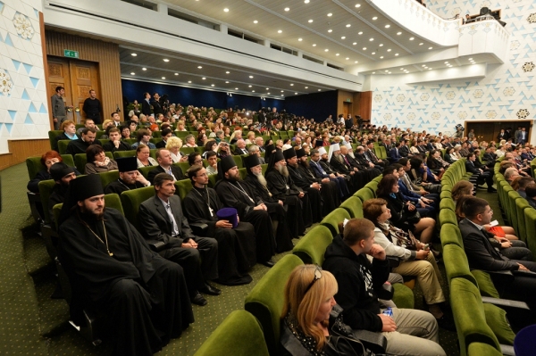 Управляющий Котласской епархией принял участие в торжественном акте, посвященном 145-летию Ташкентской епархии