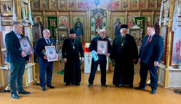 Няндомскому храму передана в дар икона «Явление Пресвятой Богородицы в Архангельском граде в 1919 году»