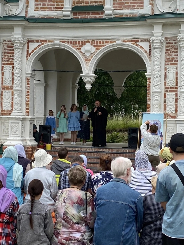 В Сольвычегодске прошел праздничный концерт, посвященный Дню семьи, любви и верности
