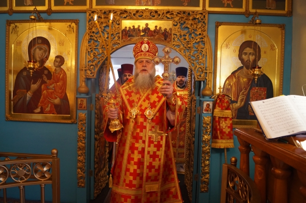 Архиерейское богослужение в Четверг Светлой селмицы