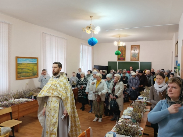 В Коряжме прошла ежегодная традиционная ярмарка накануне Вербного воскресенья
