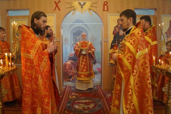 В Среду Светлой седмицы епископ Василий совершил Литургию в храме св.прор. Илии с. Ильинско-Подомское