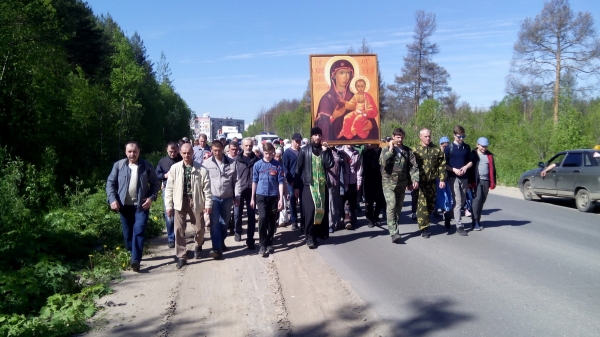 В Котласской епархии прошел ежегодный крестный ход в Христофорову пустынь