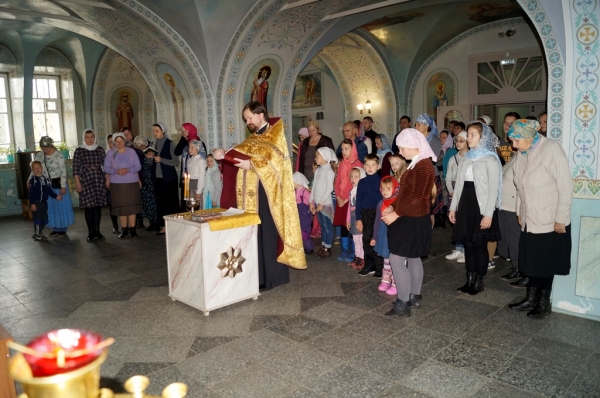 В Воскресной школе при храме прп. Лонгина Коряжемского возобновились занятия