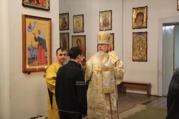 Накануне Собора Трех Святителей епископ Василий совершил Всенощное бдение 