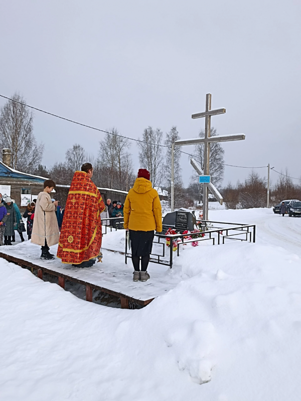 На Прилукском мемориальном кладбище в Кулое помолились о пострадавших в годину гонений за веру Христову
