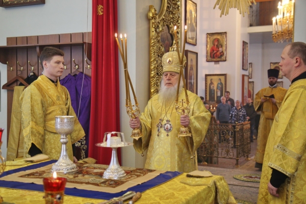 Епископ Василий совершил Божественную литургию в день памяти прп. Григория Декаполита