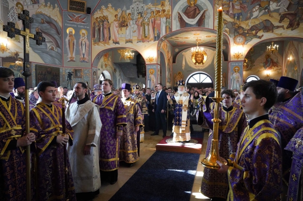 Патриаршая проповедь в Неделю 3-ю Великого поста после Литургии в Смоленском храме в Фили-Давыдкове г. Москвы