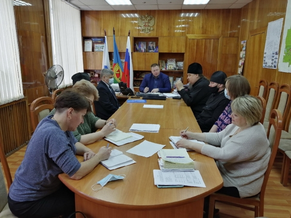 Духовенство г. Няндомы встретились с главой района