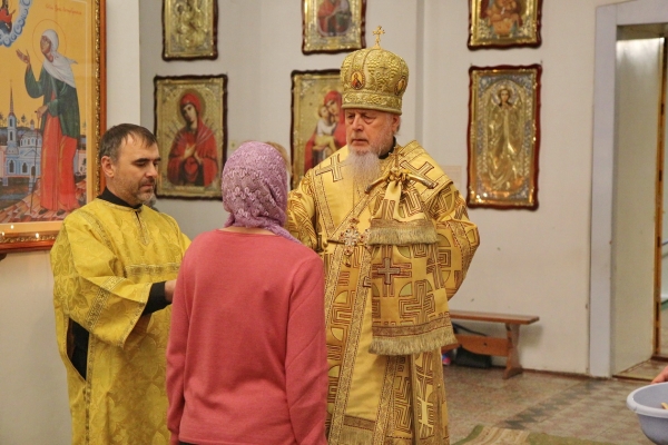Накануне Недели 23-й по Пятидесятнице епископ Василий совершил Всенощное бдение в Коряжме