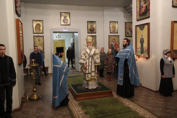 Епископ Василий совершил Всенощное бдение накануне Недели о Страшном суде