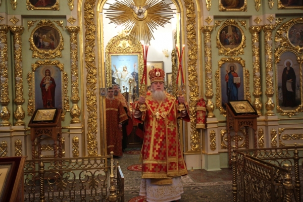 Накануне дня памяти апостола Фомы епископ Василий совершил Всенощное бдение в Коряжме