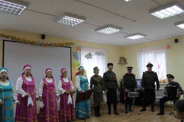 В Вельске состоялась Литературная гостиная посвященная Дню Победы