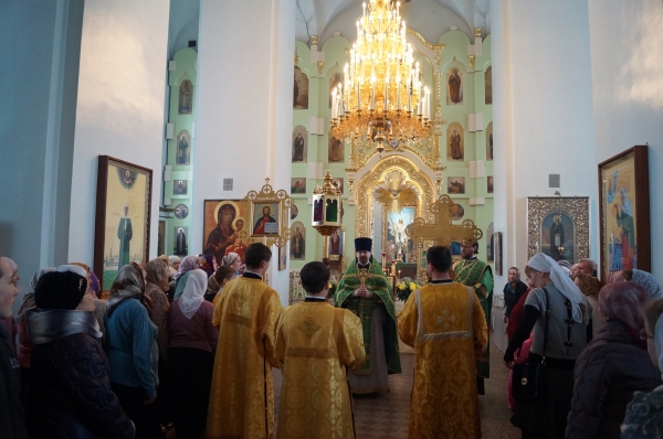 В престольный праздник в Коряжме прошло праздничное богослужение