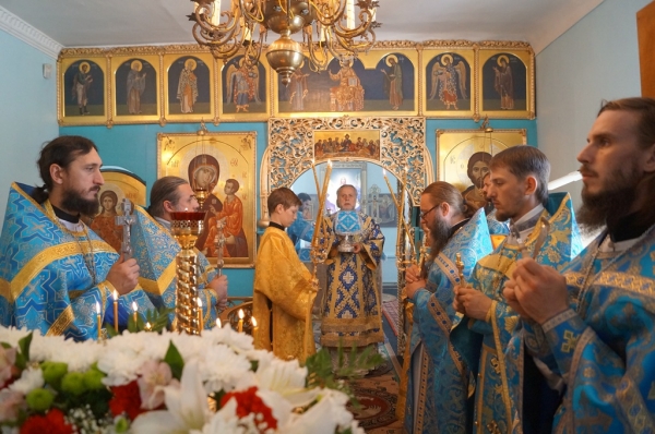 Храм Тихвинской иконы Божией Матери п. Вычегодский отметил Престольный праздник