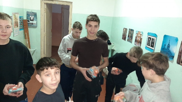 Воспитанников спецшколы поздравили с наступающими праздниками 