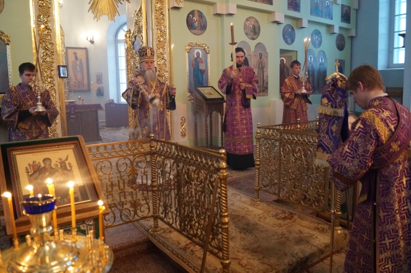 Накануне второй недели Великого поста епископ Василий совершил Всенощное бдение