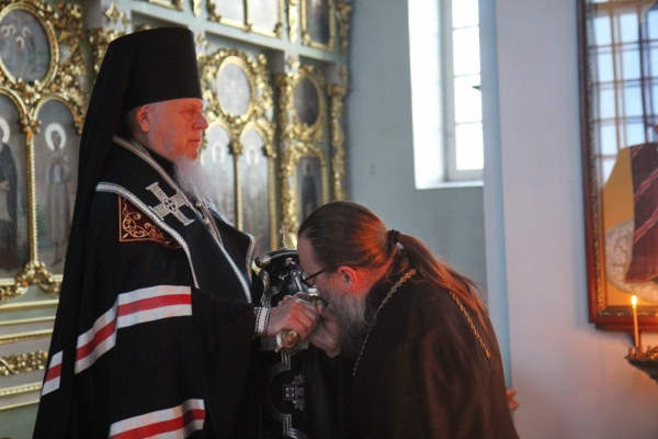 Накануне Великого Поста епископ Василий совершил Чин прощения 