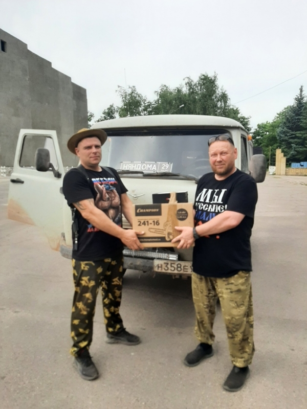 Руководитель военного отдела доставил гуманитарную помощь для военнослужащих в зону СВО
