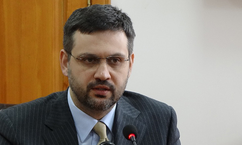 В.Р. Легойда: Неправильно противопоставлять работу семье
