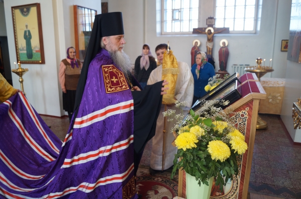 Накануне недели сыропустной епископ Василий совершил Всенощное бдение