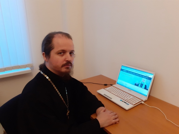 Иерей Евгений Долгополов принял участие в вебинарах проведенных Синодальным отделом религиозного образования и катехизации