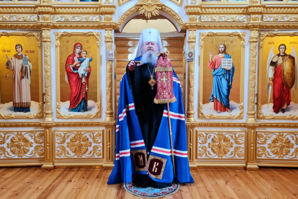 Митрополит Корнилий совершил вечернее богослужение в храме прп. Илариона Гдовского д. Павлицево