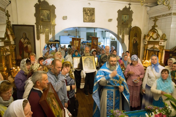 Успенский храм г. Вельска отметил Престольный праздник