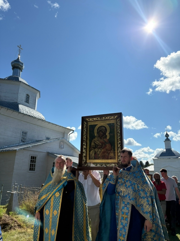 В Туровце отметили день памяти иконы Божией Матери «Одигитрия»