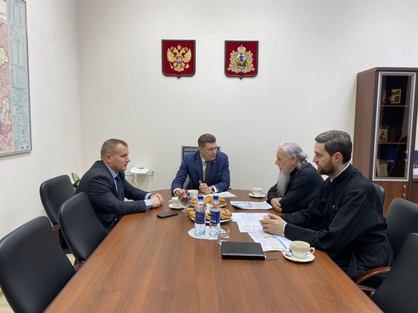 Епископ Василий встретился с заместителем председателя Правительства Архангельской области Иваном Дементьевым