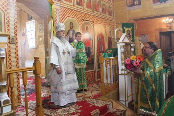 Епископ Василий совершил Великое освящение храма прпп. Зосимы, Савватия и Германа Соловецких г. Няндома