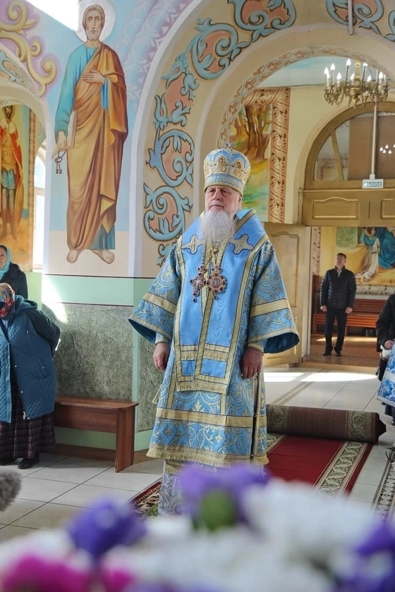 В день празднования Владимирской иконы Божией Матери епископ Василий совершит Литургию в Котласе