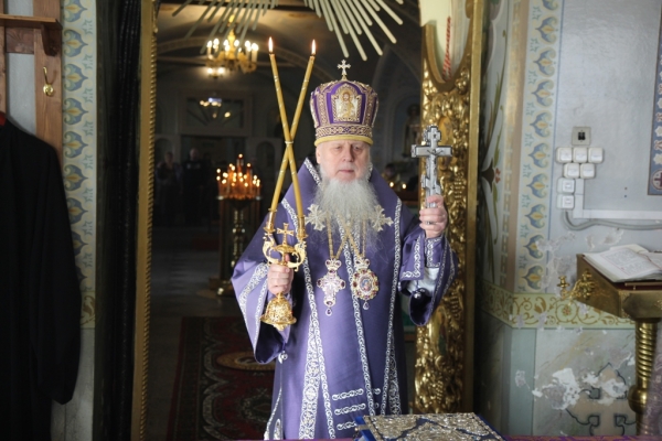 В день памяти прп. Марии Египетской  епископ Василий совершил Божественную литургию в Коряжме