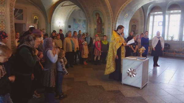 Молебном об учащихся начался новый учебный год в Коряжемской Воскресной школе