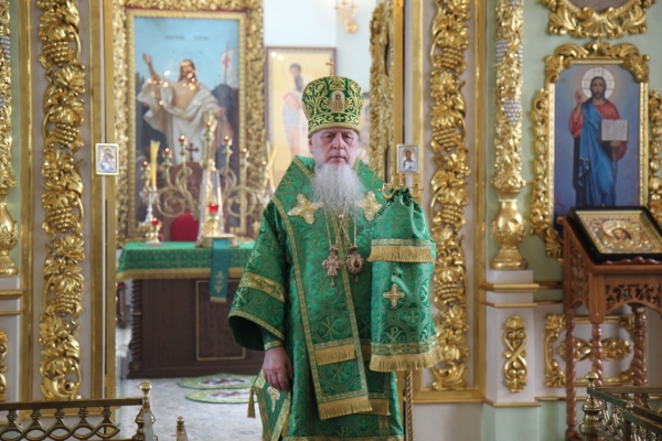 В день памяти прп. Сергия Радонежского епископ Василий совершил Божественную литургию 