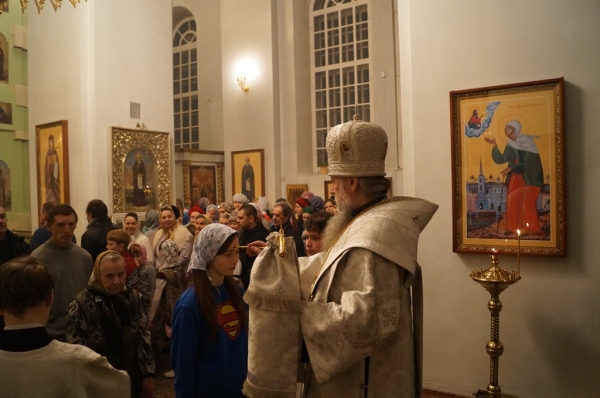 Всенощное бдение накануне Крещения Господня