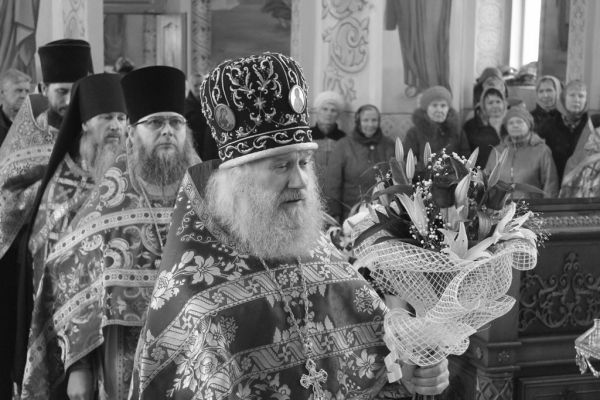 Отошел ко Господу духовник Котласской епархии протоиерей Николай Карпец