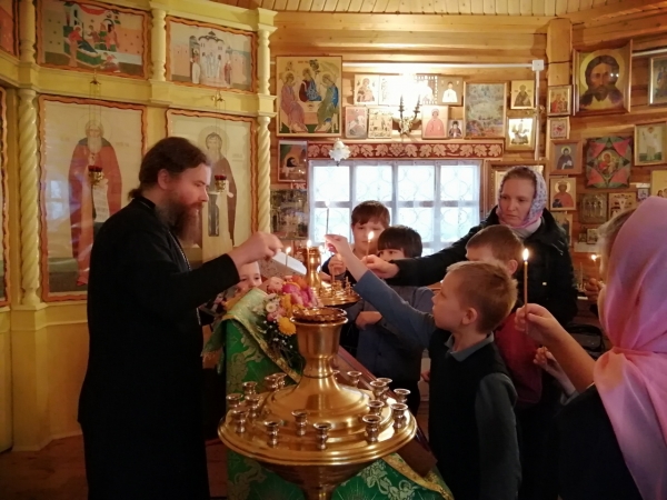 Ученики местной школы посетили храм прп. Сергия Радонежского п. Илеза