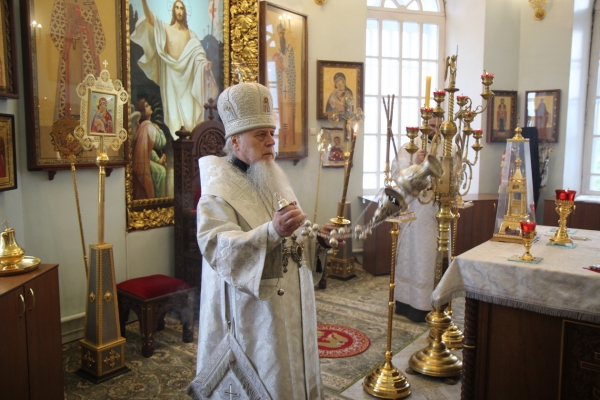 Накануне Вознесения Господня епископ Василий совершил Всенощное бдение в Коряжме