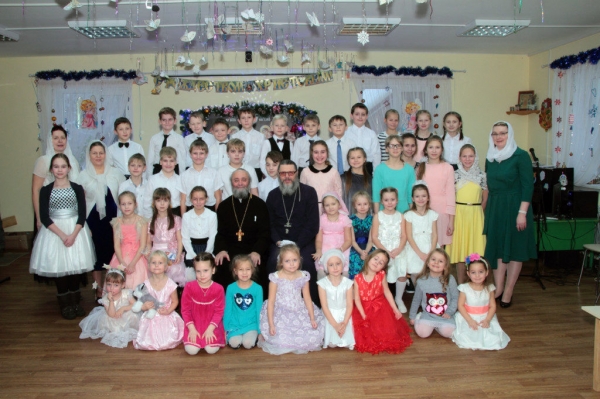 Рождественский утренник состоялся в Успенском храме г. Вельска