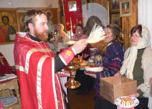 В Коряжме в храме прп. Лонгина Коряжемского – новый священник