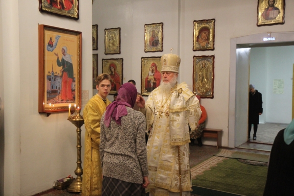 Епископ Василий совершил Всенощное бдение накануне недели 20-й по Пятидесятнице