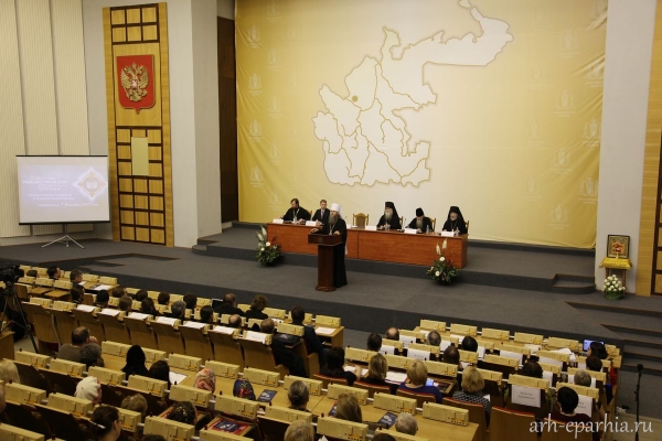 Епископ Василий принял участие в V областных Рождественских образовательных чтениях в Архангельске